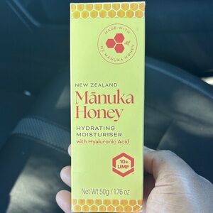 Hydrating Moisturiser with Hyaluronic Acid - Yellow